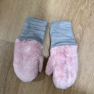 Northface toddler mittens size 3t